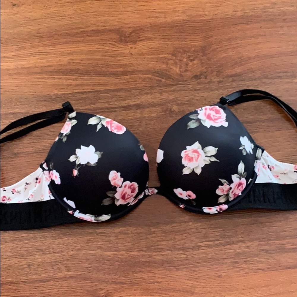 Victoria’s Secret PINK Super Push up bra